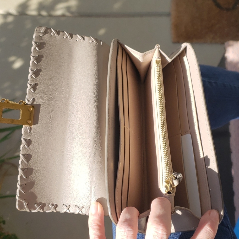 💞Neutral Chloe Long Wallet💞 - Picture 12 of 12